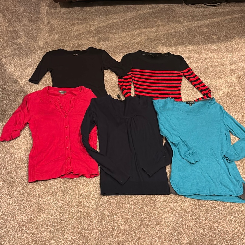 Set of 5 women’s tops size XS